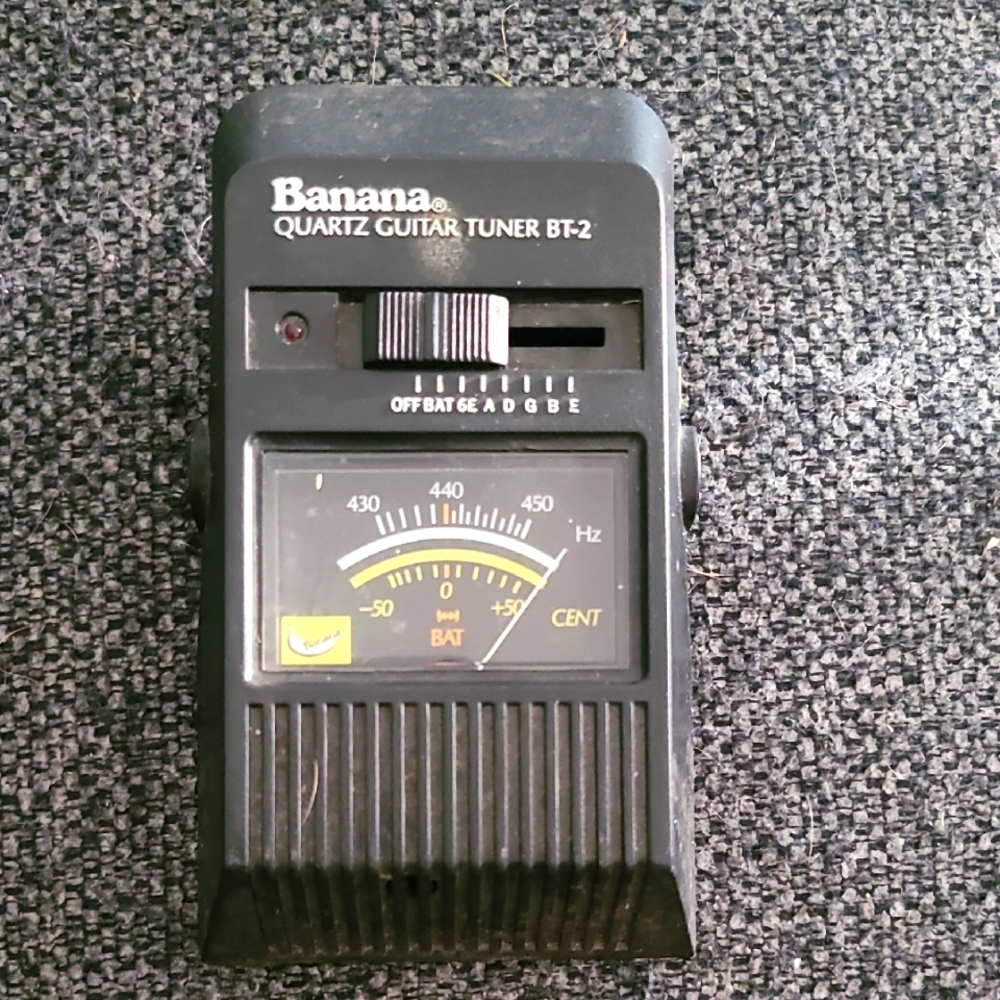 Vintage Banana Model BT-2 Quartz Guitar Tuner